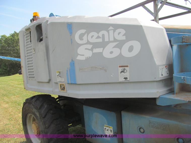 image for item I8994 1992 Genie S-60 boom lift
