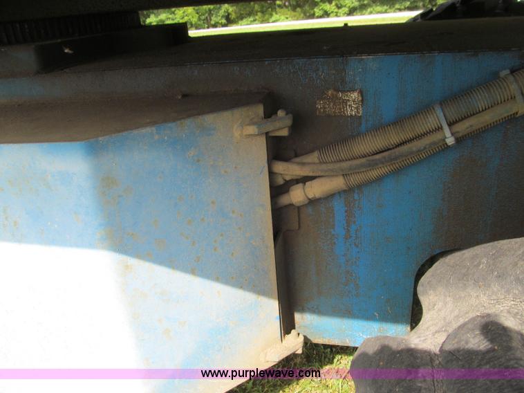 image for item I8994 1992 Genie S-60 boom lift