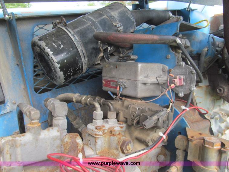 image for item I8994 1992 Genie S-60 boom lift