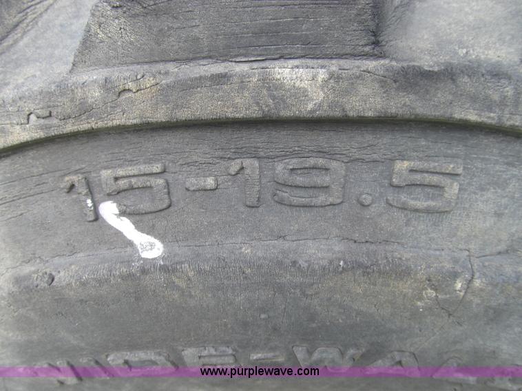 image for item I8994 1992 Genie S-60 boom lift