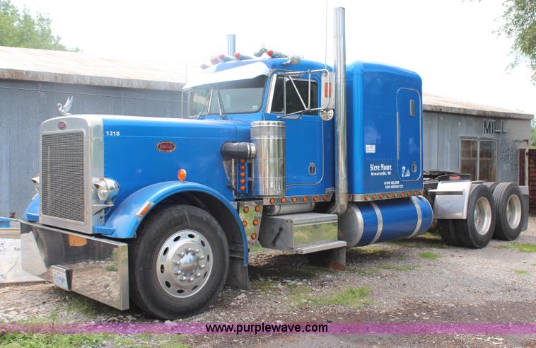 image for item J1018 1987 Peterbilt 359 Classic semi truck