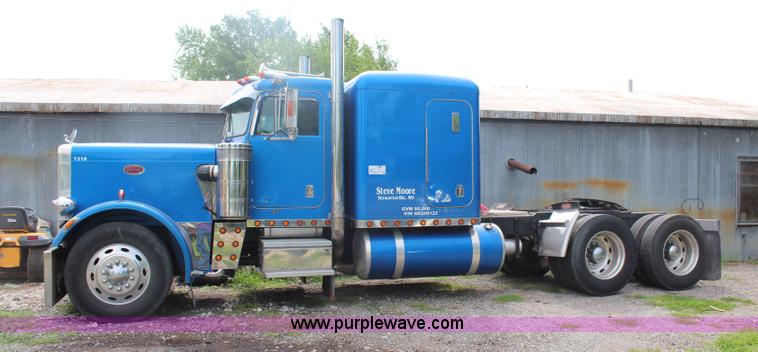 image for item J1018 1987 Peterbilt 359 Classic semi truck