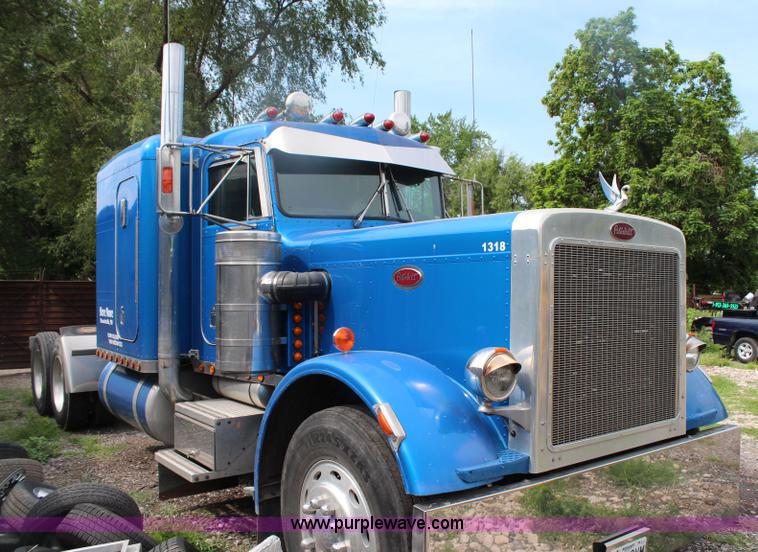 image for item J1018 1987 Peterbilt 359 Classic semi truck