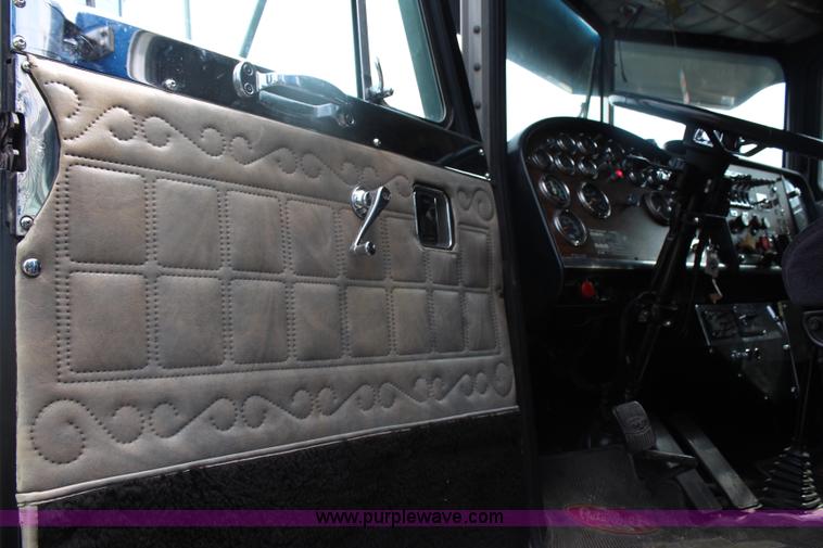 image for item J1018 1987 Peterbilt 359 Classic semi truck