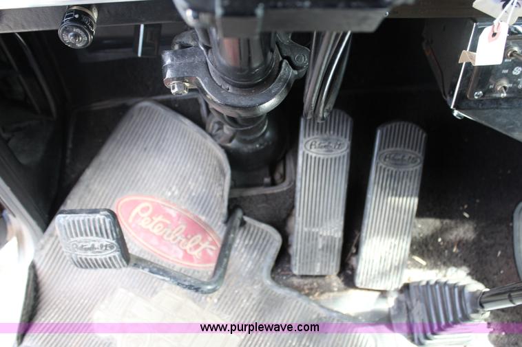 image for item J1018 1987 Peterbilt 359 Classic semi truck