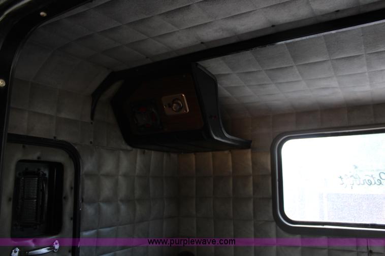 image for item J1018 1987 Peterbilt 359 Classic semi truck