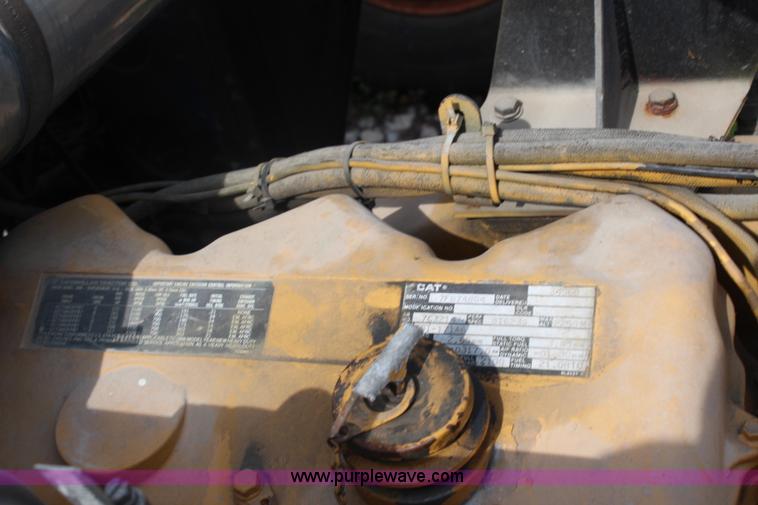 image for item J1018 1987 Peterbilt 359 Classic semi truck