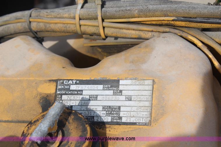 image for item J1018 1987 Peterbilt 359 Classic semi truck