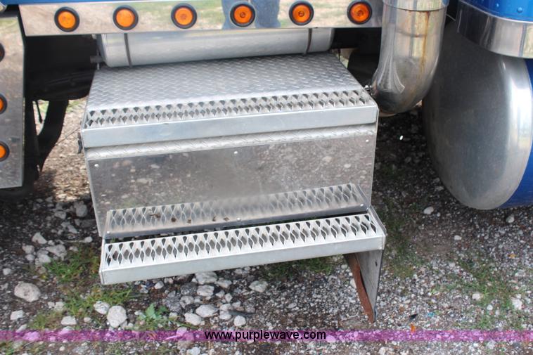 image for item J1018 1987 Peterbilt 359 Classic semi truck