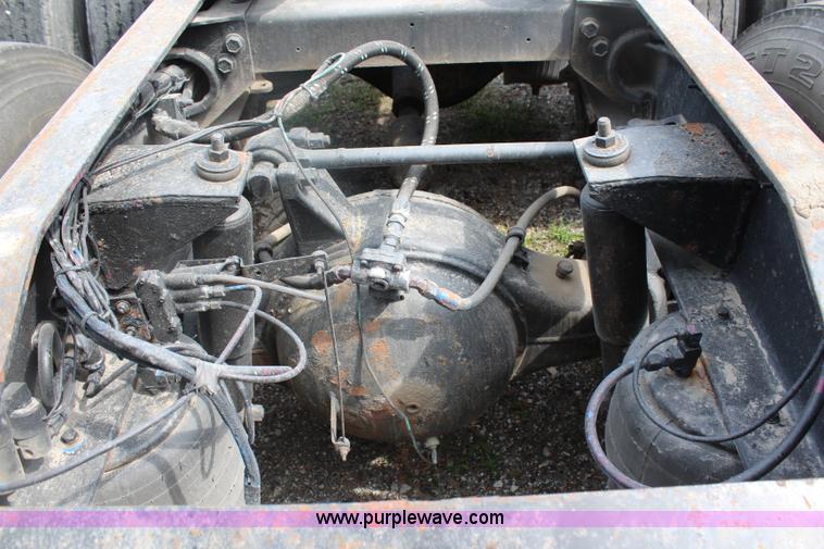 image for item J1018 1987 Peterbilt 359 Classic semi truck