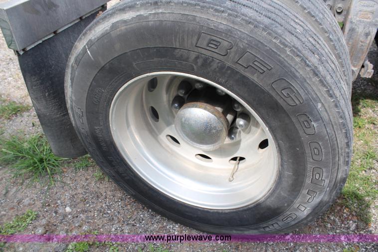 image for item J1018 1987 Peterbilt 359 Classic semi truck