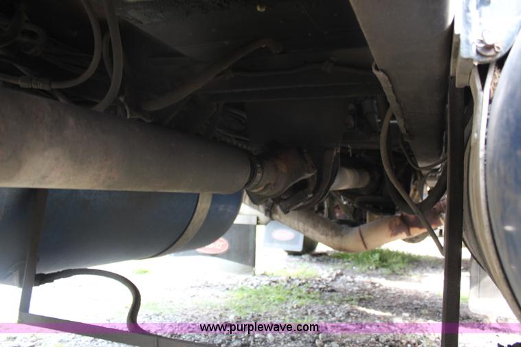 image for item J1018 1987 Peterbilt 359 Classic semi truck