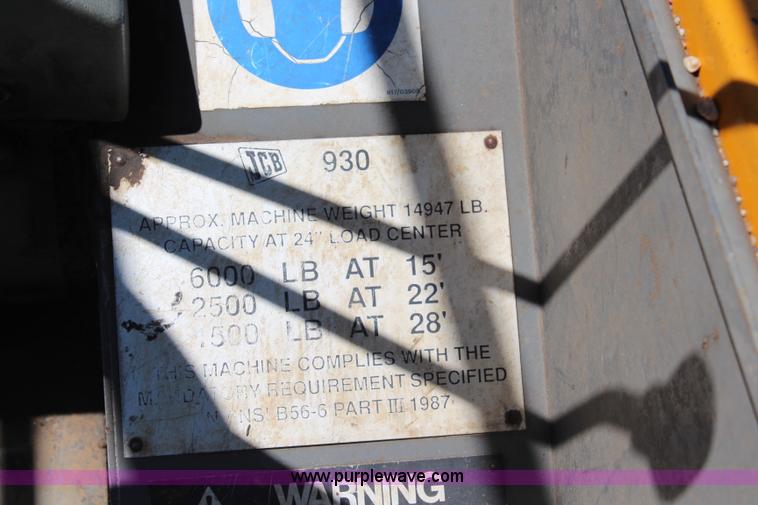 image for item J1050 JCB 930 forklift