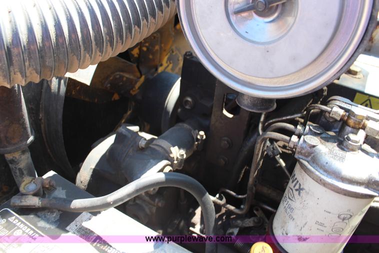 image for item J1050 JCB 930 forklift