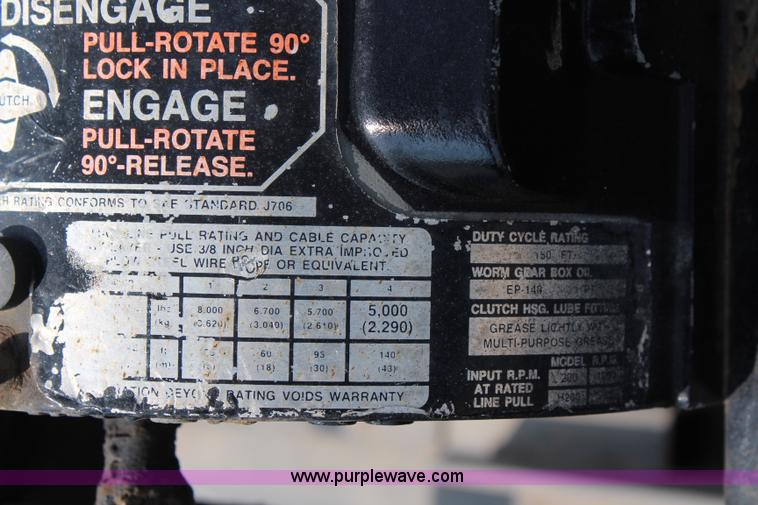 image for item J1080 1997 Ford F800 roll back truck