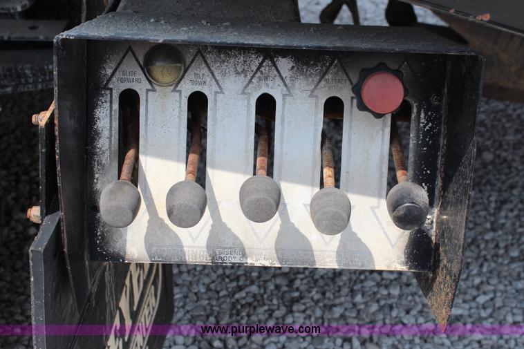 image for item J1080 1997 Ford F800 roll back truck