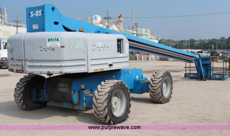 image for item J1081 1999 Genie S85 boom lift