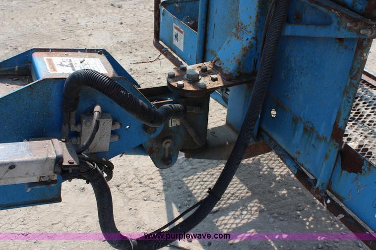 image for item J1082 2000 Genie S60 boom lift