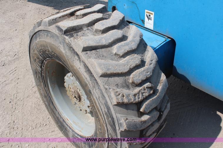 image for item J1082 2000 Genie S60 boom lift