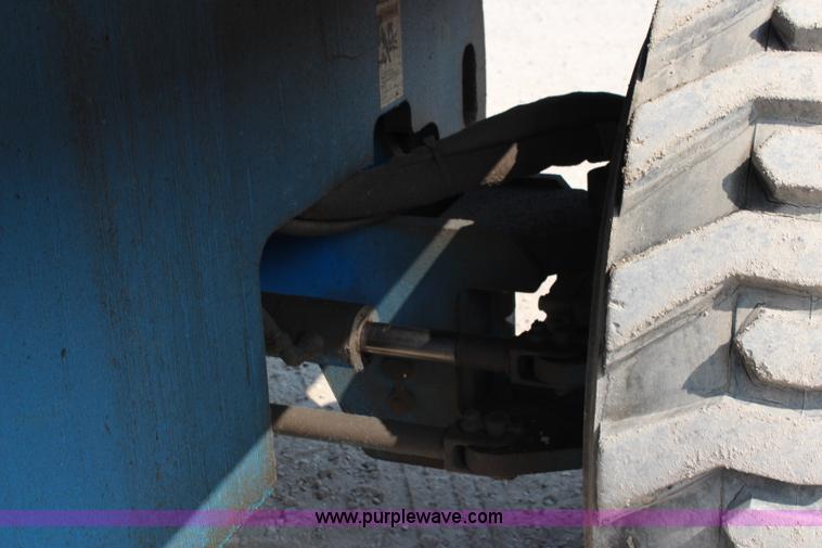 image for item J1082 2000 Genie S60 boom lift