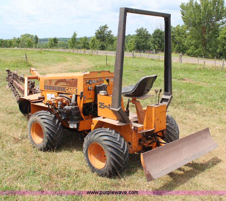 image for item J1107 Case 25T4XP trencher