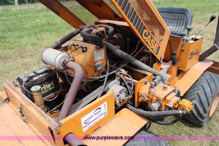 image for item J1107 Case 25T4XP trencher