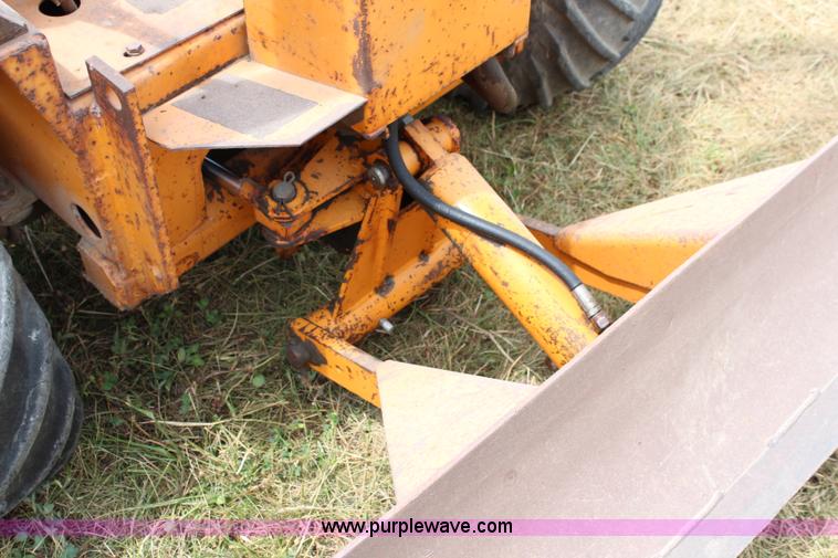 image for item J1107 Case 25T4XP trencher