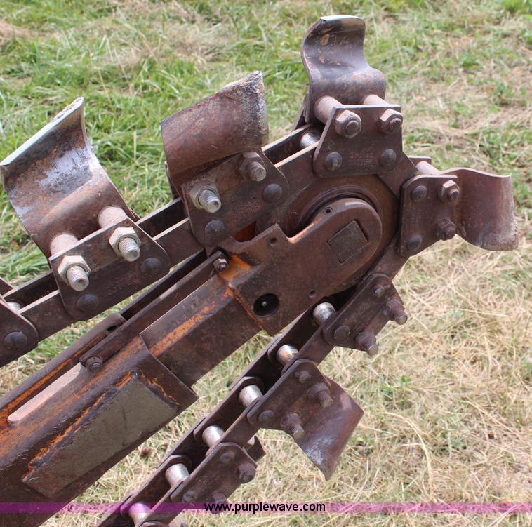 image for item J1107 Case 25T4XP trencher