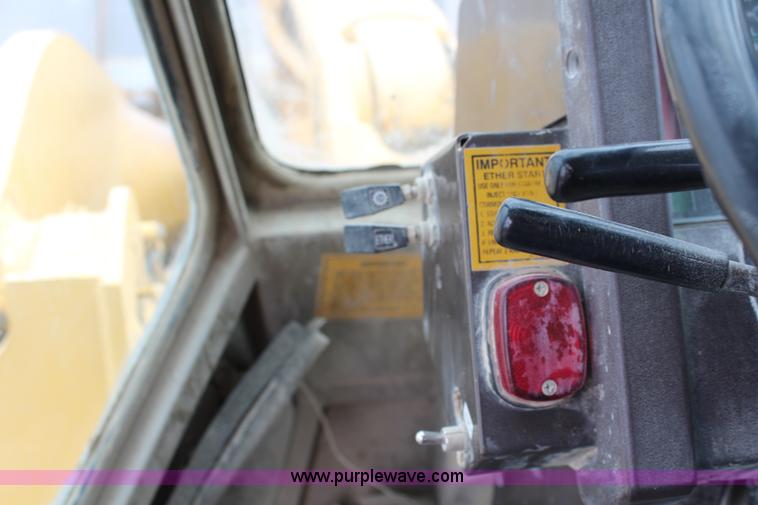 image for item J1120 1995 Komatsu WA500-1LC wheel loader