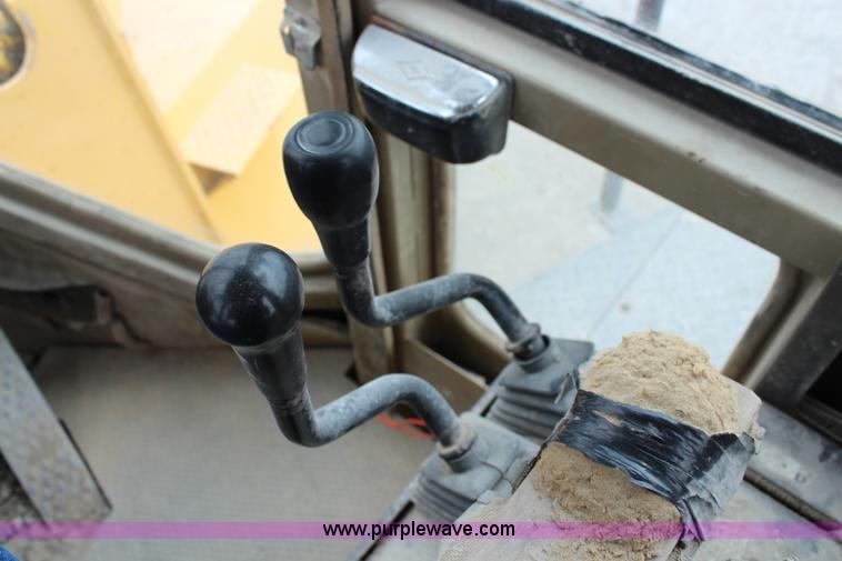 image for item J1120 1995 Komatsu WA500-1LC wheel loader