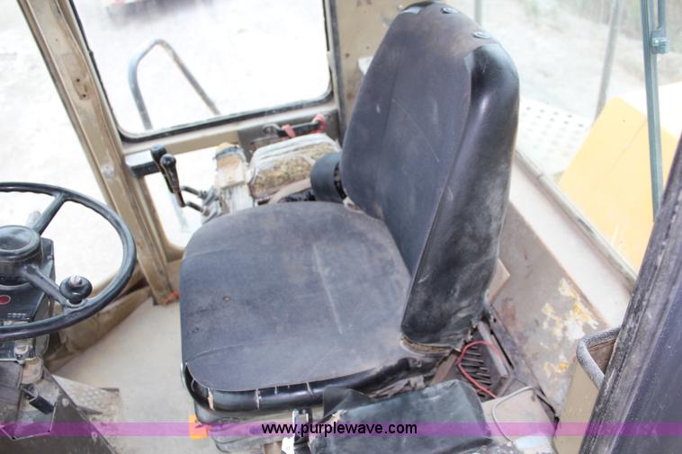 image for item J1120 1995 Komatsu WA500-1LC wheel loader