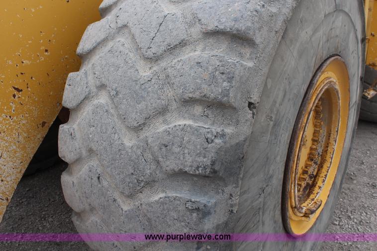 image for item J1120 1995 Komatsu WA500-1LC wheel loader