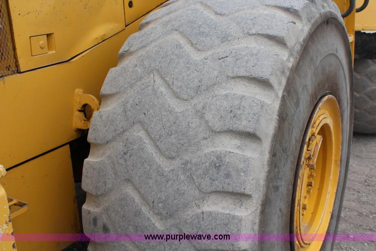 image for item J1120 1995 Komatsu WA500-1LC wheel loader