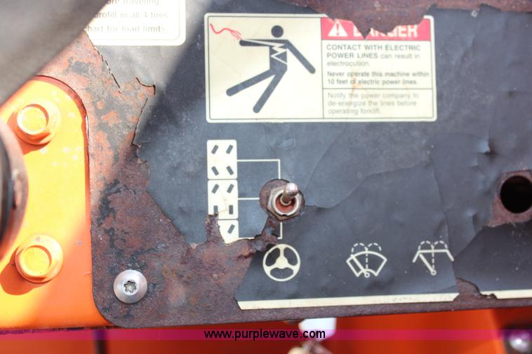 image for item J1210 2000 Sky Trak 10054 telehandler