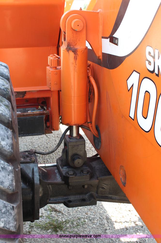 image for item J1210 2000 Sky Trak 10054 telehandler