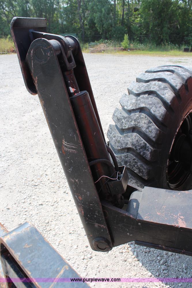 image for item J1210 2000 Sky Trak 10054 telehandler