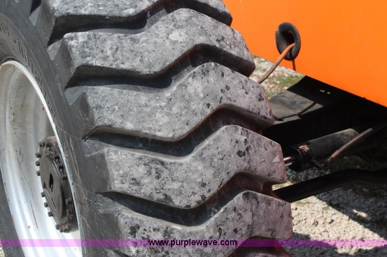 image for item J1210 2000 Sky Trak 10054 telehandler