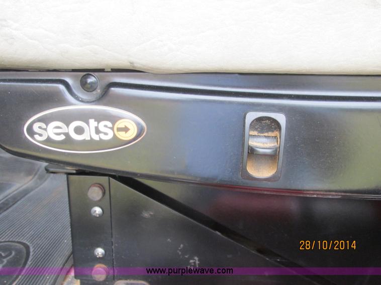 image for item J2468 1981 Mack R686ST semi truck