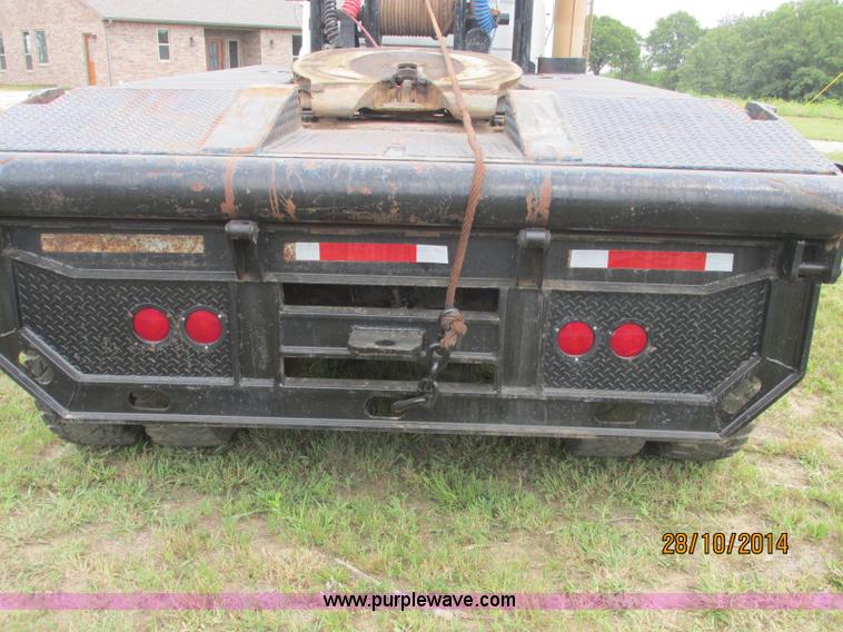 image for item J2468 1981 Mack R686ST semi truck