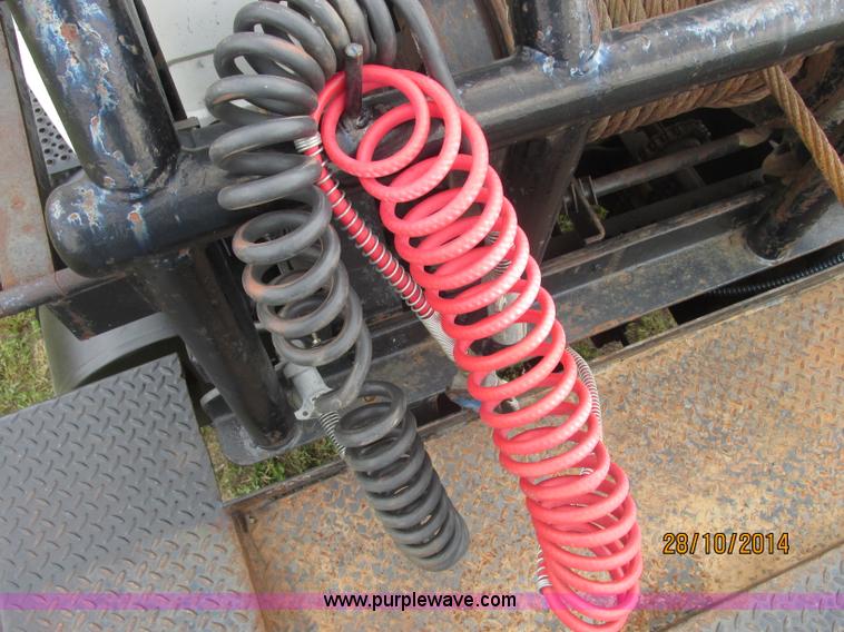 image for item J2468 1981 Mack R686ST semi truck