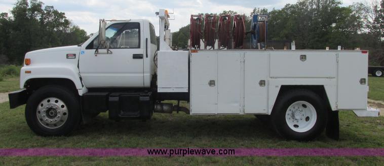 image for item J2469 2002 GMC C6500 service truck