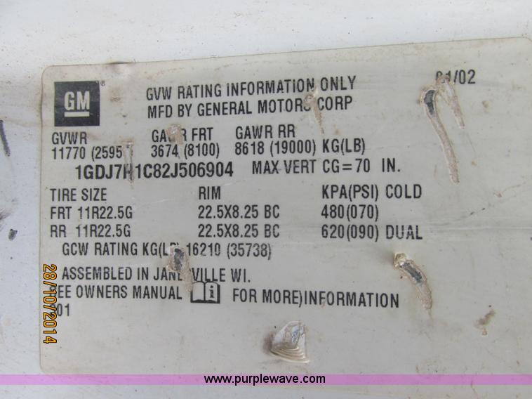 image for item J2469 2002 GMC C6500 service truck