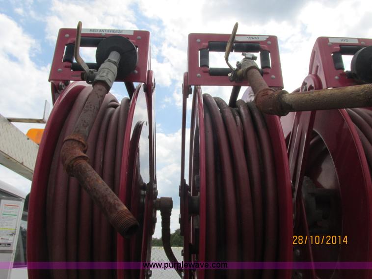 image for item J2469 2002 GMC C6500 service truck