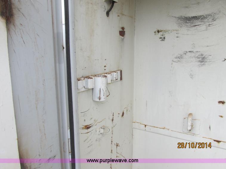 image for item J2469 2002 GMC C6500 service truck