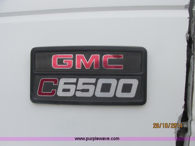 image for item J2469 2002 GMC C6500 service truck