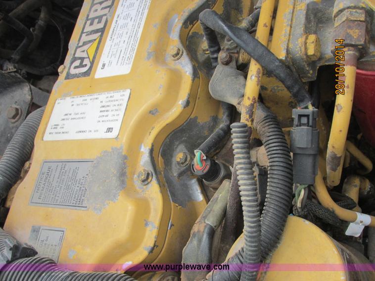 image for item J2469 2002 GMC C6500 service truck