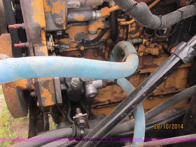 image for item J2469 2002 GMC C6500 service truck