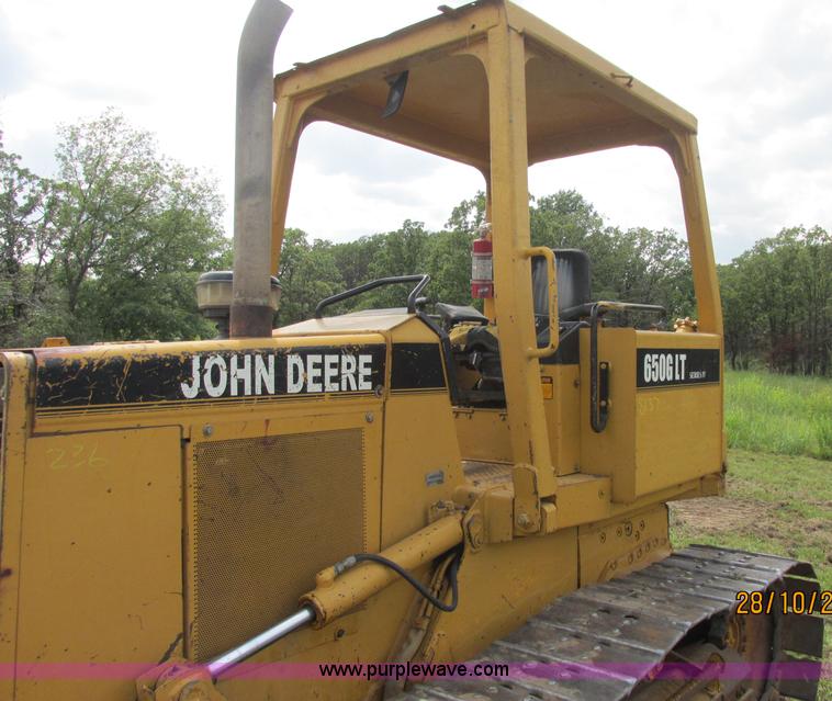 image for item J2470 1994 John Deere 650G LT dozer