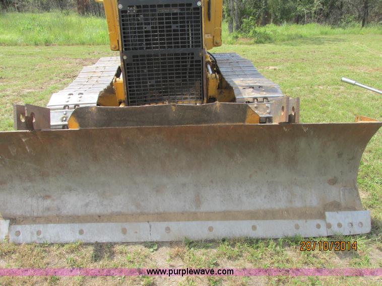 image for item J2470 1994 John Deere 650G LT dozer