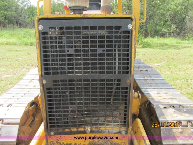 image for item J2470 1994 John Deere 650G LT dozer